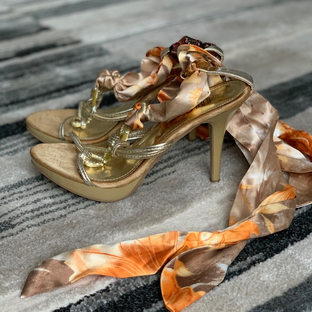Ankle Wrap Heels, size 8.5